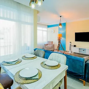 And Comfy Flat With Balcony In Muratpasa Анталья