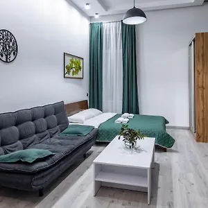 https://cozy-apartments-center.hotelslviv.net
