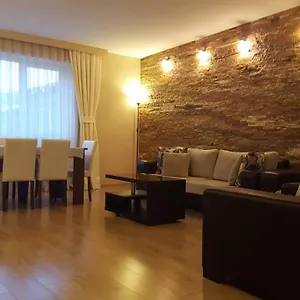 https://apartment-rustaveli-1.alltbilisihotels.com